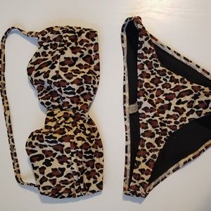 Victoria Secret leopard print bikini